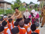 Hari Pertama Sekolah, Bupati Asmar Pastikan MPLS Ramah Berjalan Optimal di Kepulauan Meranti