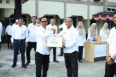 Satriadi, M.H., CPLA Raih Juara I Turnamen Domino di Sekretariat Daerah Kepulauan Meranti