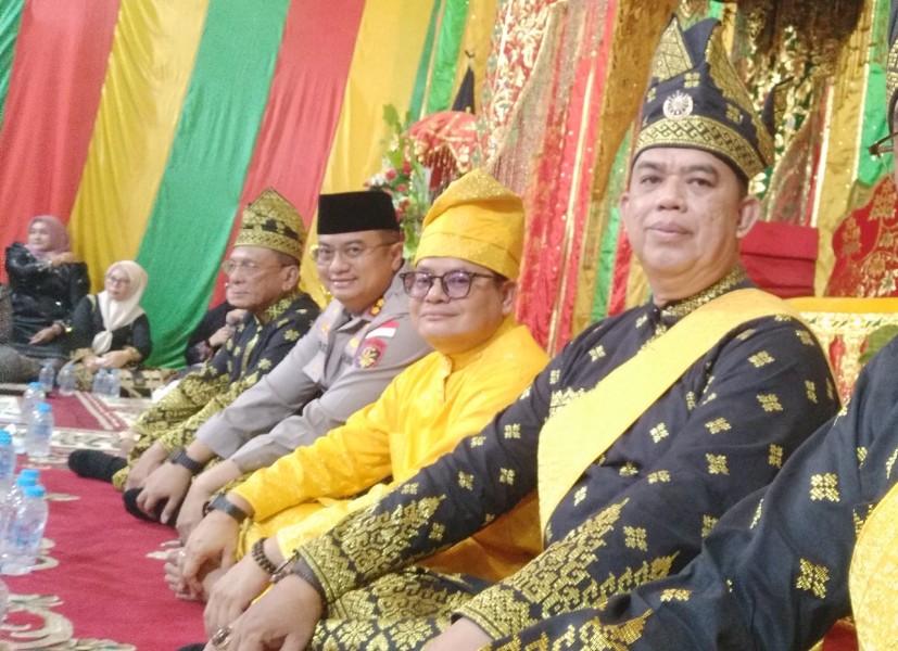 Penyambutan Adat Datuk AKBP Aldi Alfa Faroqi  di LAMR Rohil Berlangsung Meriah