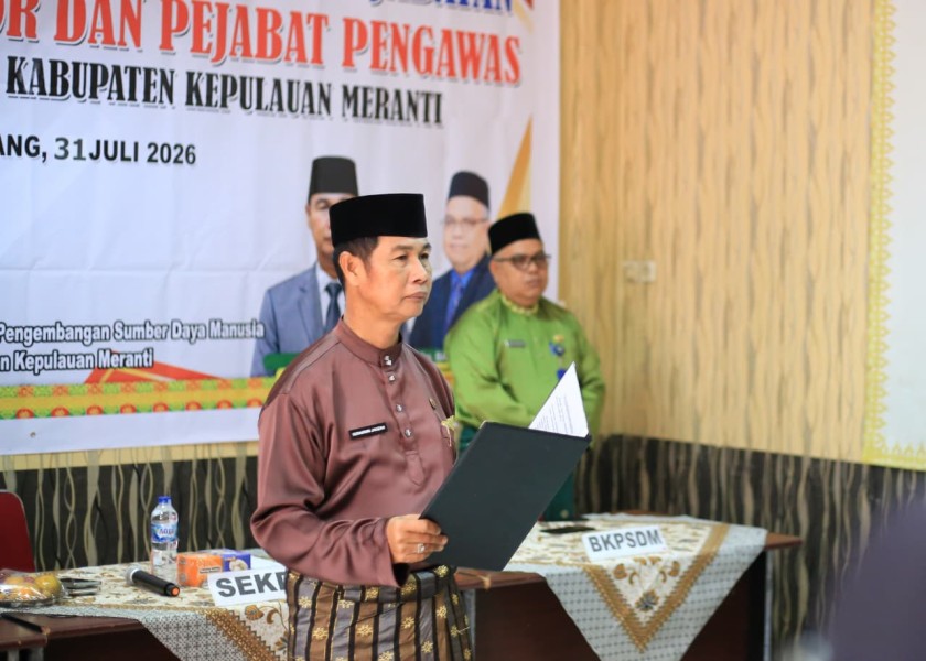 Perkuat Birokrasi, Pemkab Kepulauan Meranti Lantik Lima Pejabat Administrator dan Pengawas