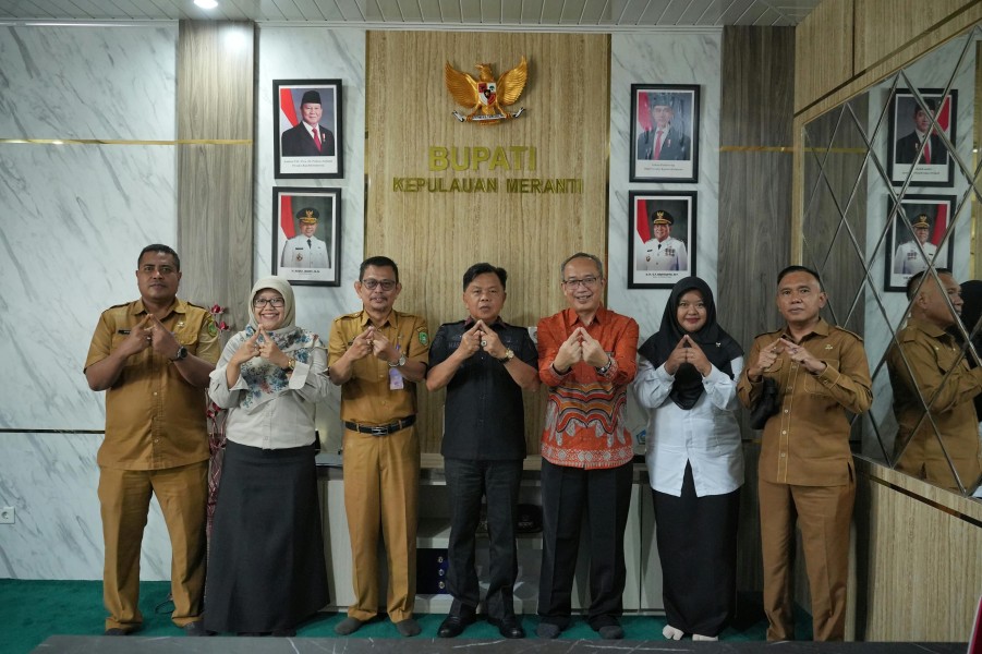Bupati Asmar Bahas Penguatan Data hingga Program Desa Cantik Bersama Kepala BPS Riau