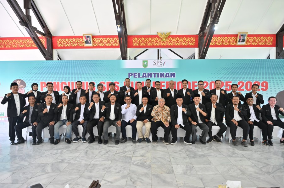 Pengurus SPS Riau Resmi Dilantik, Gubri Abdul Wahid Komit Dukung Media di Tengah Defisit Anggaran