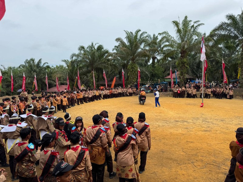 Honda & SPS Riau Gaungkan Pramuka Literasi di Ponpes Annizham Darussalam