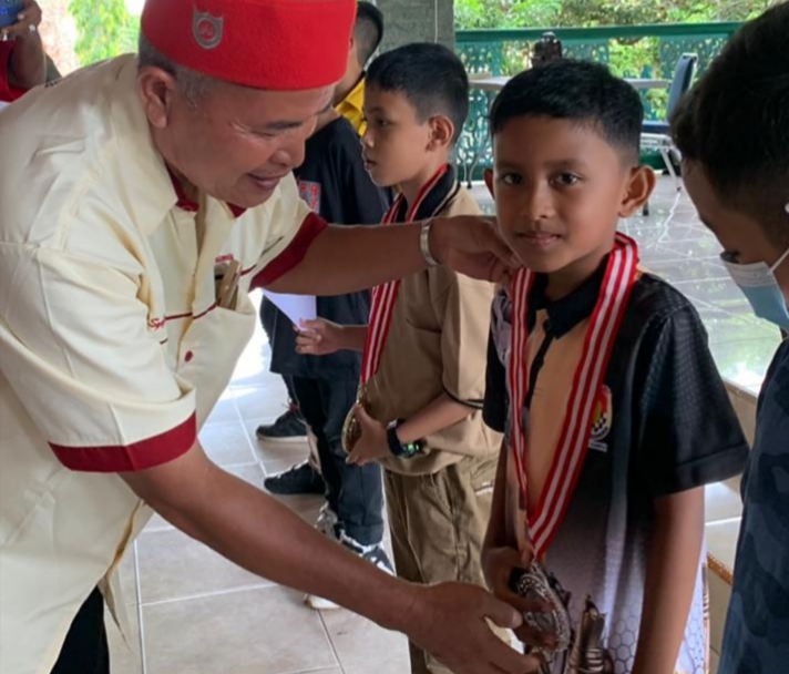 Pecatur Kampar Raih Medali Perak dan Perunggu di Kejurprov Catur Riau 2021