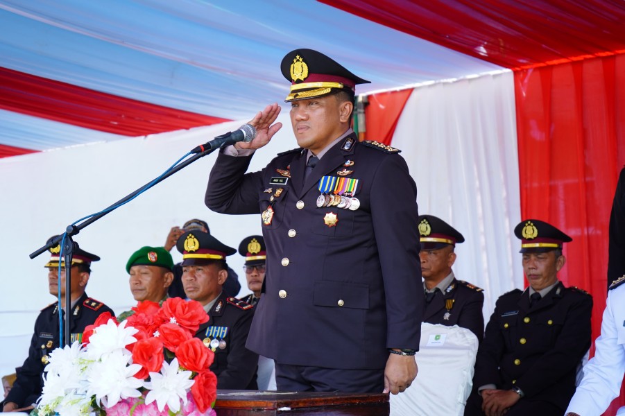 Pamatwil Polda Riau Pimpin Upacara HUT RI di Wilayah Terluar Meranti