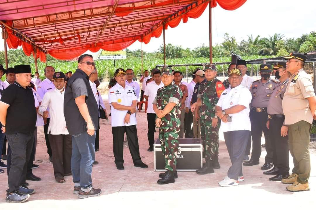 Jelang Kunjungan Wapres ke Desa Pangkalan Baru Kampar, Gubernur Riau Tinjau Kesiapan