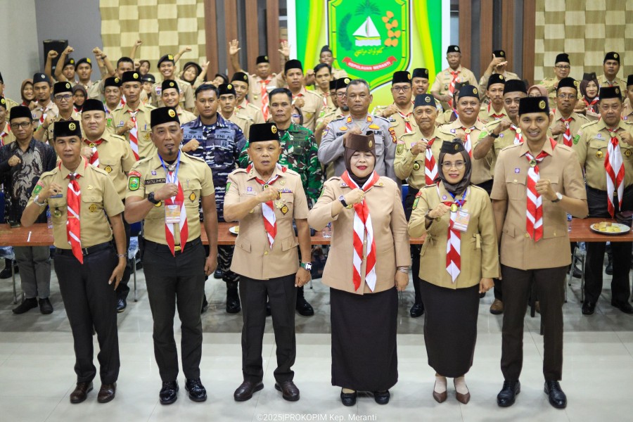 Selaku Mabicab Bupati Asmar Buka Musyawarah Cabang IV Gerakan Pramuka  Kepulauan Meranti Tahun 2025