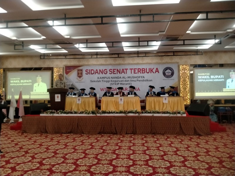 Sidang Senat Terbuka STKIP Meranti Wisudakan 28 Mahasiswa Berpestasi