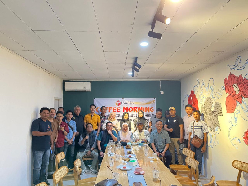 Jelang Pilwako Pekanbaru, Bawaslu Kota Pekanbaru Gelar Rapat Evaluasi dan Berbagi Informasi Bersama Insan Pers