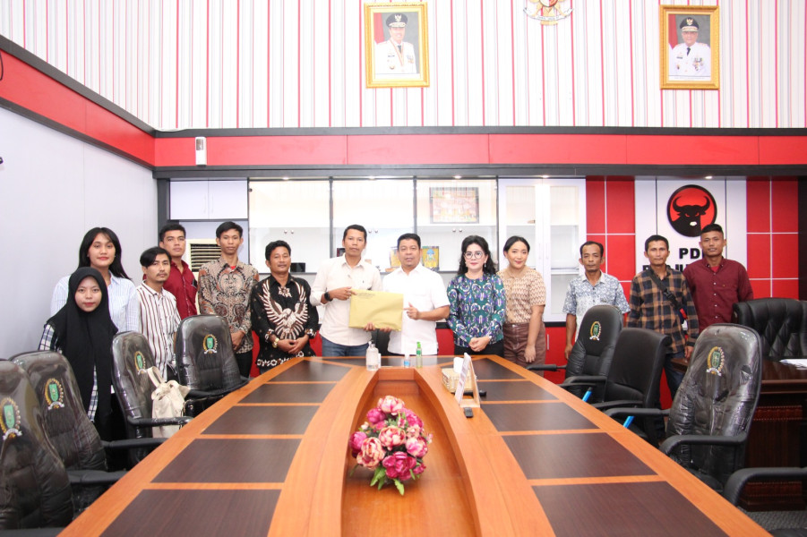 Wakil Ketua DPRD Provinsi Riau terima terima Pengaduan Buruh PT DSI