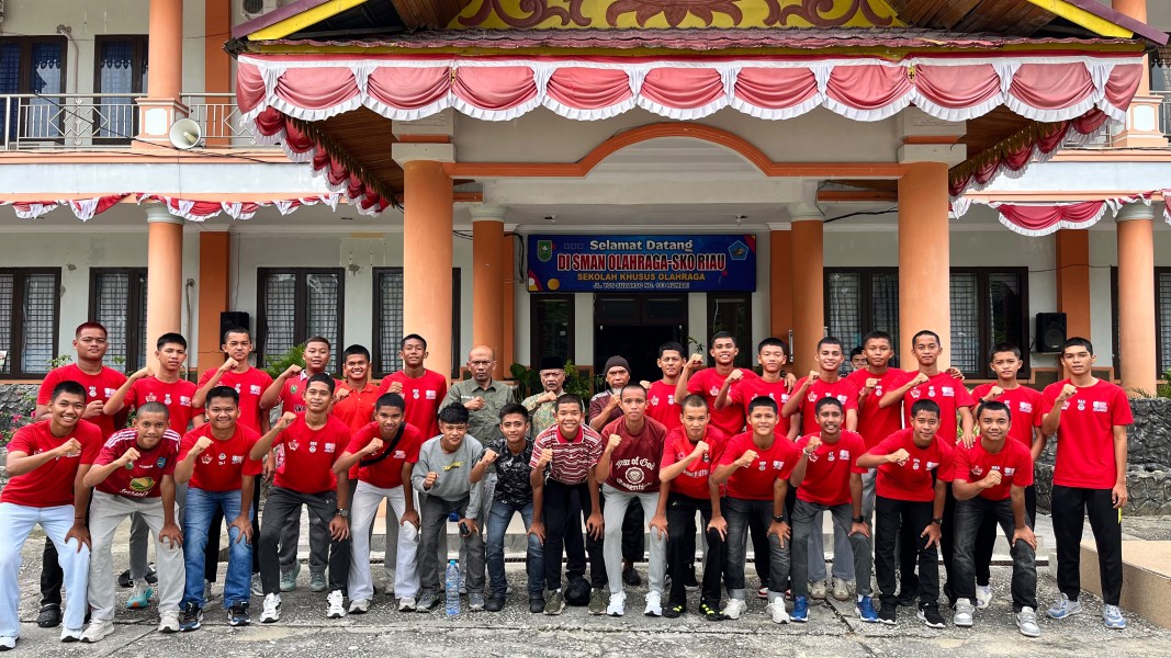Aslim S.Pd,.MM : BERANI BERTARUNG UNTUK BERPRESTASI