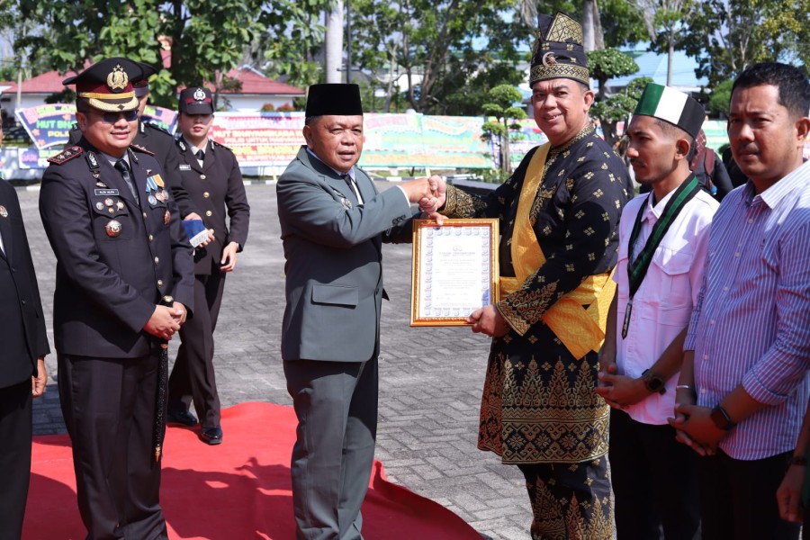 Bupati Asmar Hadiri HUT Bhayangkara ke-80, Tegaskan Sinergi Polri dan Pemda Kunci Stabilitas Kepulauan Meranti