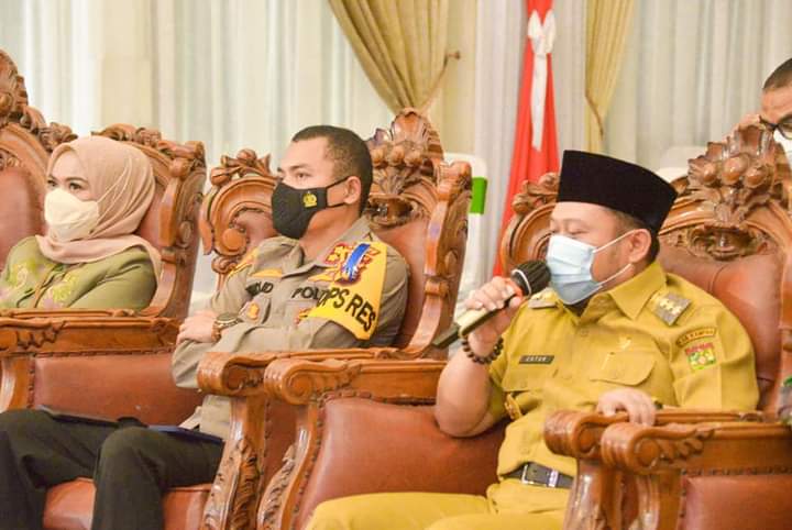 Bupati Kampar Rakor Penanganan Covid-19 dengan Gubernur