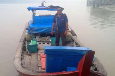 Laut Rohil Memas, Nelayan Pasir Limau Tahan Paksa Kapal Asal Sumut
