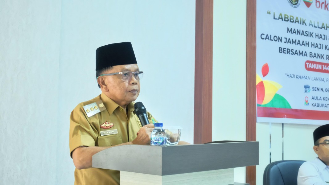 Bupati Asmar Buka Manasik Haji Nasabah BRK Syariah, Tekankan Bekal Ilmu dan Kesehatan Menuju Tanah Suci