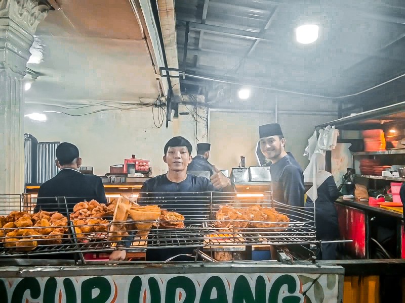 Mie Sagu Buk Tuti Hadir di Pekanbaru, Obati Rindu Kuliner Khas Selatpanjang