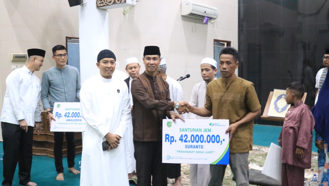 Safari Ramadan Pemprov Riau di Meranti, Sekda Sudandri Sambut Rombongan dan Salurkan Berbagai Bantuan untuk Masyarakat