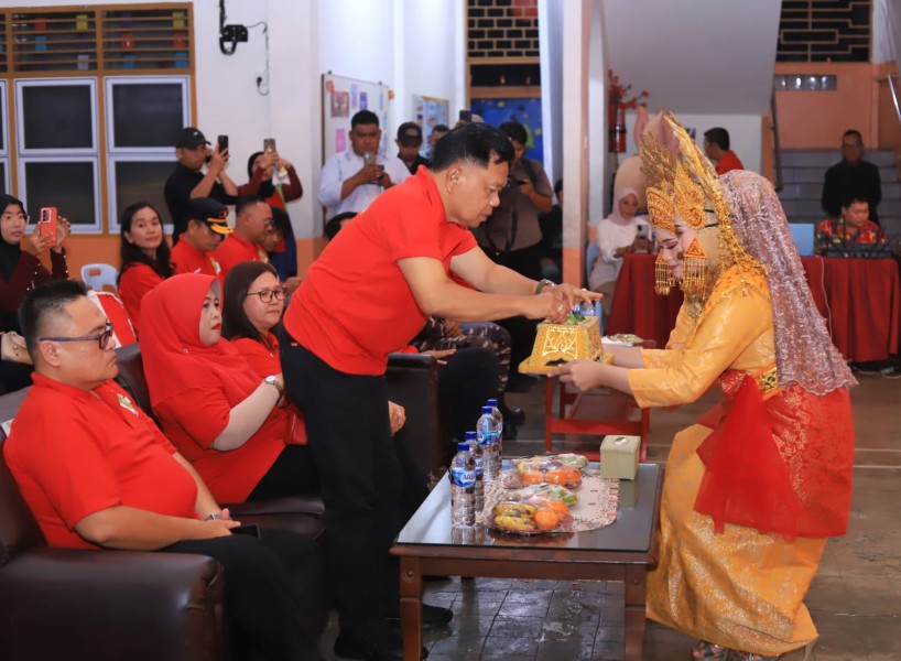Cahaya Toleransi dari Meranti, Bupati Asmar Buka Festival Lampion 2026 di Selatpanjang