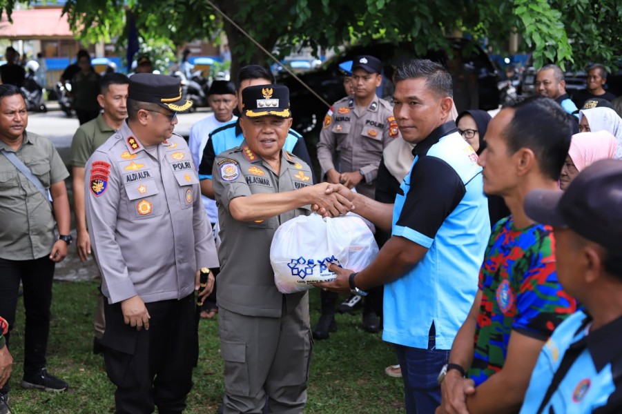 Buruh Meranti Deklarasikan Dukungan Sabuk Kamtibmas, Bupati dan Kapolres Tekankan Sinergi Jaga Stabilitas Daerah