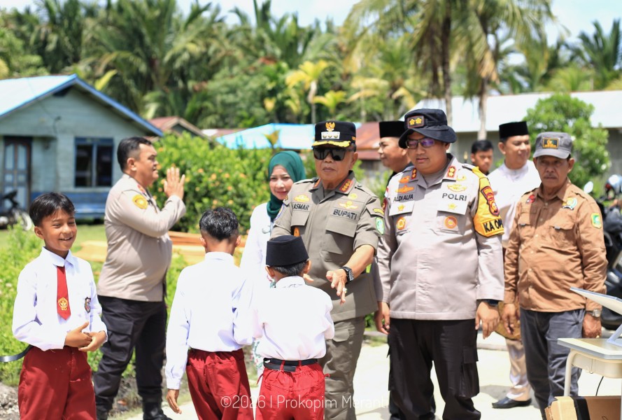 Jembatan Merah Putih Presisi di SDN 018 Semulut Diresmikan, Akses Pendidikan Makin Lancar