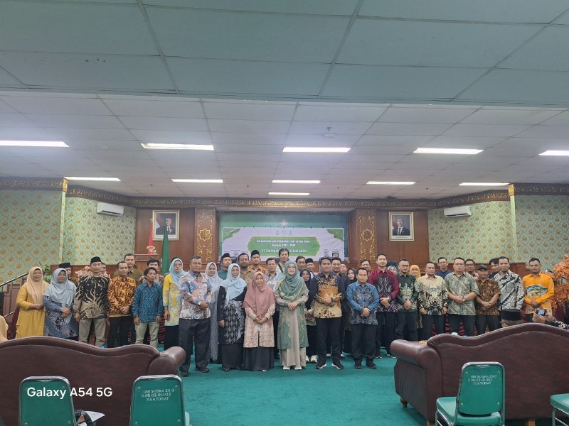 Pelantikan Pengurus IKA FEKONSOS UIN Suska Riau Berlangsung Khidmat