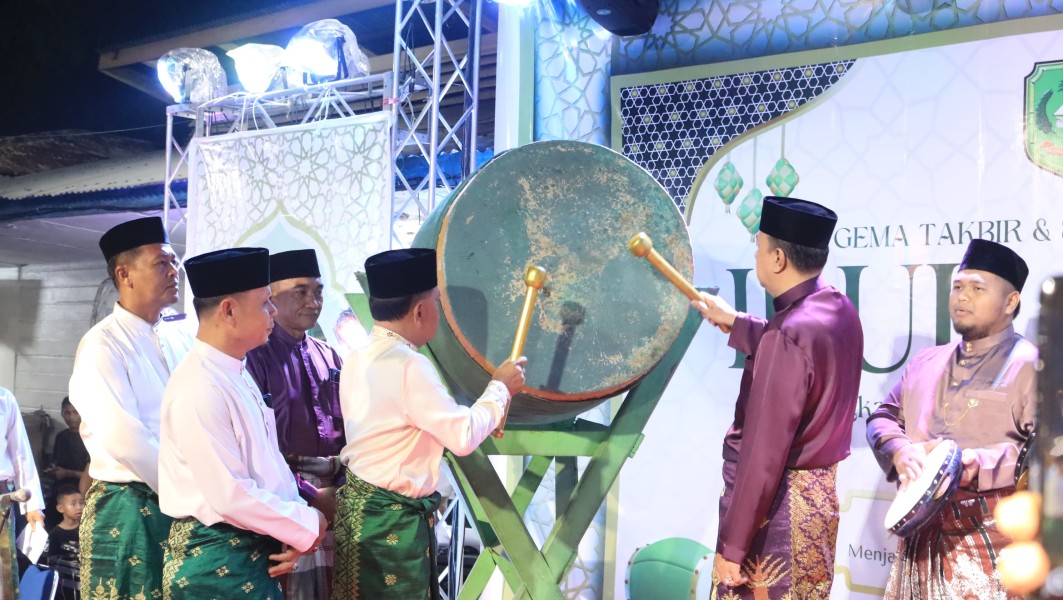 Bupati Asmar Lepas Pawai Takbir Idul Fitri 1447 H di Selatpanjang, Meriahkan Syiar dan Kebersamaan Umat