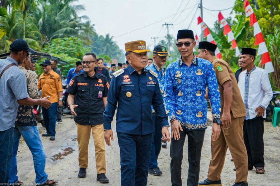 Bupati Asmar Dorong Peremajaan 3.500 Hektare Kelapa dan Hilirisasi di Meranti