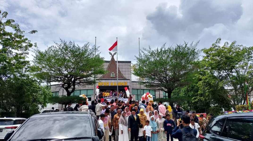 Anggota DPRD Kampar ramai-ramai menggadaikan SK ke BRK Syariah
