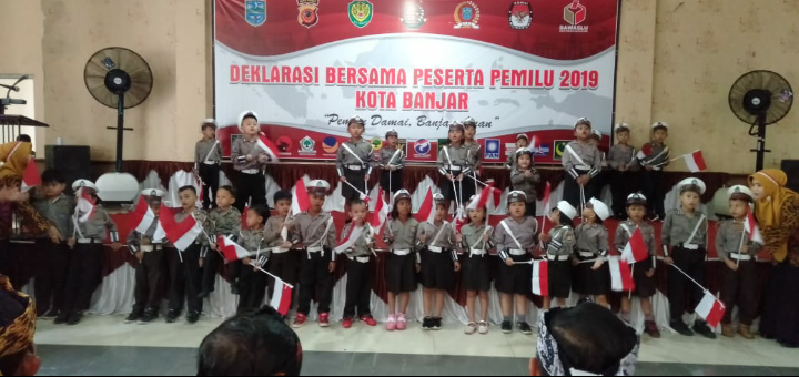 Polisi Cilik Tampil  dalam acara Deklarasi Damai Pemilu 2019