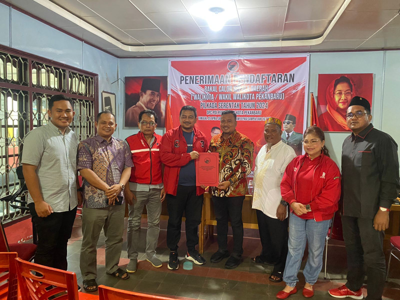 Ida Yulita  Susanti ambil formulir di lima partai, yaitu PDI Perjuangan, Demokrat, PKB, Nasdem, dan PAN