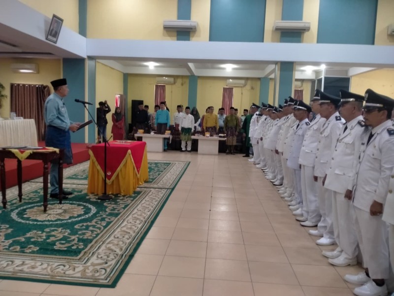 Sebanyak 15 Pejabat Kepala Desa Perpanjangan Jabatan di Kukuhkan dan 2  Pejabat Desa Di Lantik Wakil Bupati Muzamil