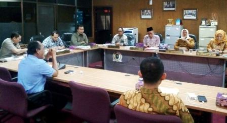 Legislator Geram Plt Kadisdik Riau Mangkir Tiga Kali Undangan Hearing