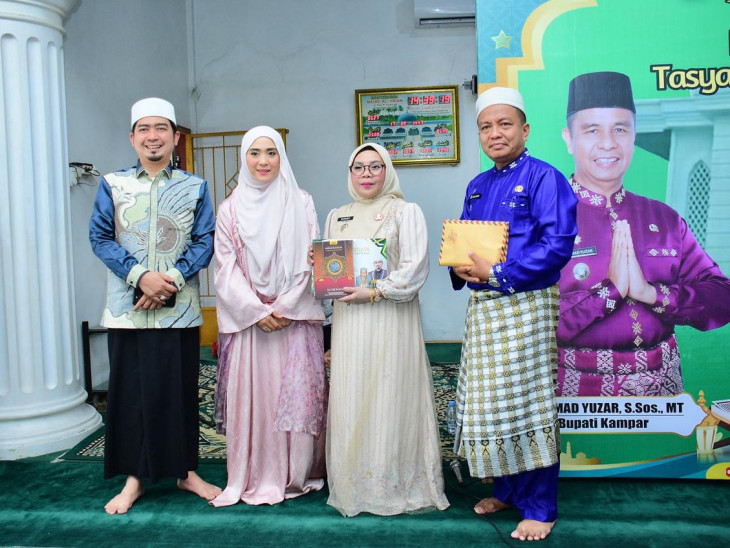Datangkan Ustad Solmed Jelang Peringatan Hari Jadi Kabupaten Kampar Ke-76, Pemda Kampar Gelar Tabligh Akbar Sembari Peringati Isra' Mi'raj Nabi Muhammad Saw 1447 H