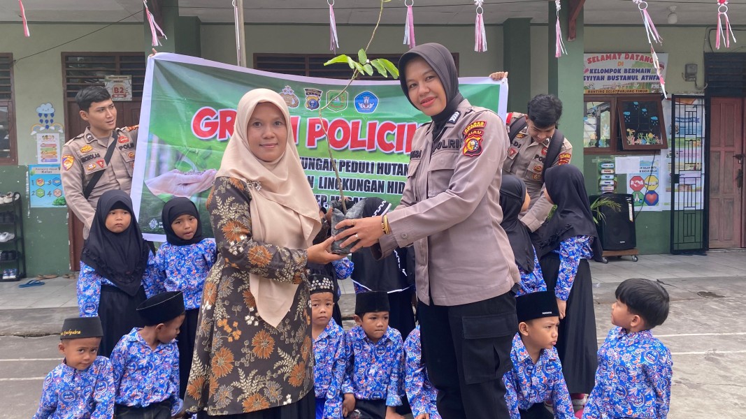 Lewat Program Green Policing, Polres Meranti Ajak Siswa Jaga Lingkungan