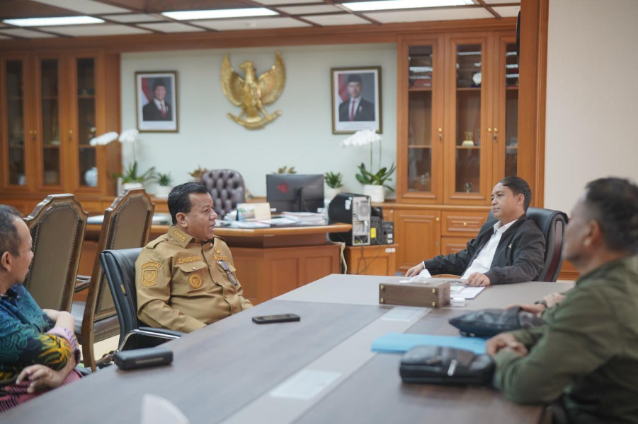 Bupati Kuansing Suhardiman Ambi: Pemilik Kebun di Kawasan Hutan Diminta Segera Melapor