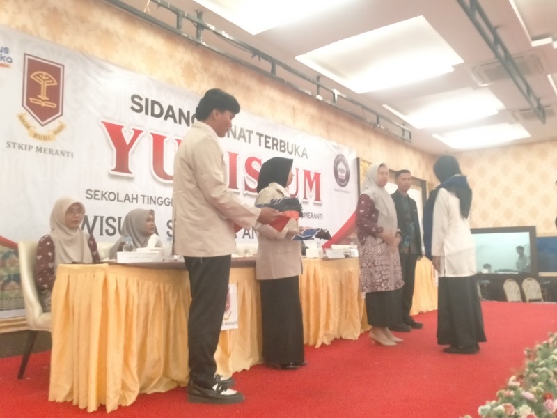 Sidang Senat Terbuka STKIP Meranti 50 Mahasiswa Berpestasi Di Wisudakan Kampus Akan Menjadi UPM.