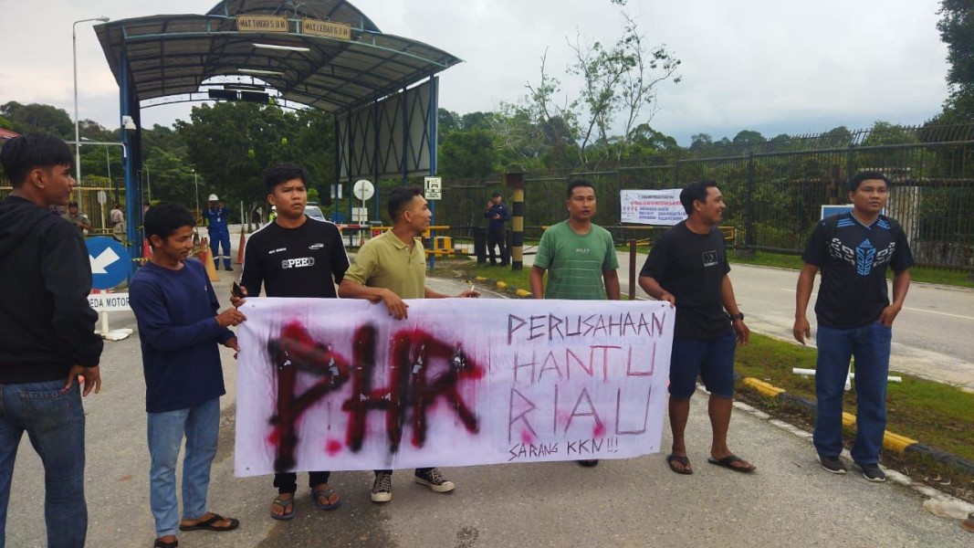 Ratusan Massa Demo Pertamina Hulu Rokan Minas, Tuntut Kesejahteraan dan Kesinambungan Kerja