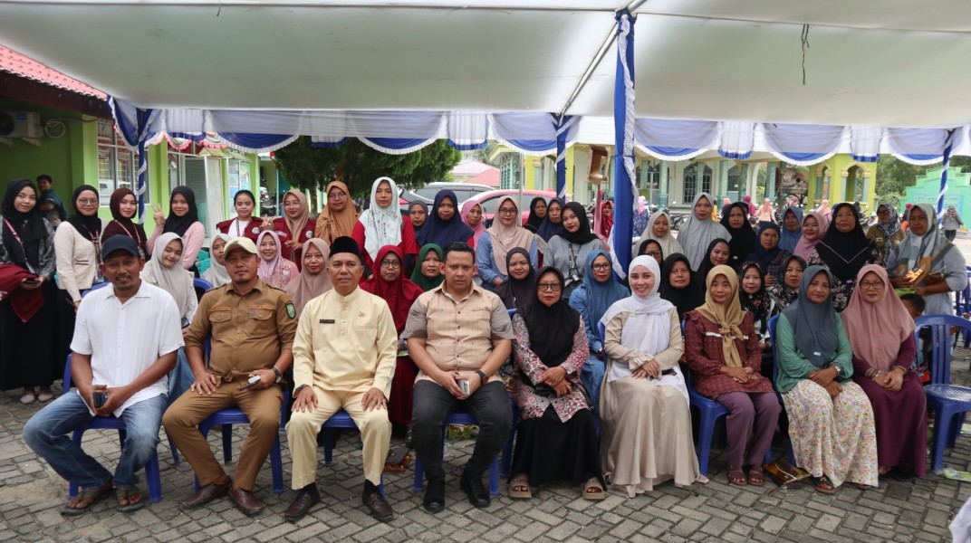 Senator Sewitri Sosialisasikan Empat Pilar Kebangsaan kepada Masyarakat Seminai