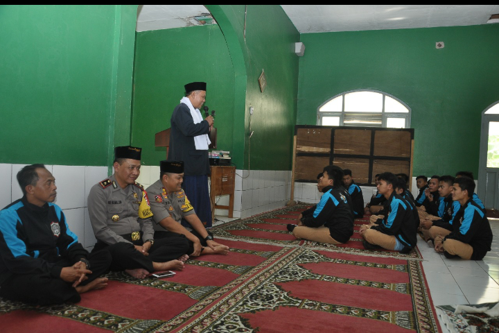 Kapolres Banjar didampingi Ketua Yayasan Bhayangkari Kunjungi Pengurus FKUB Banjar