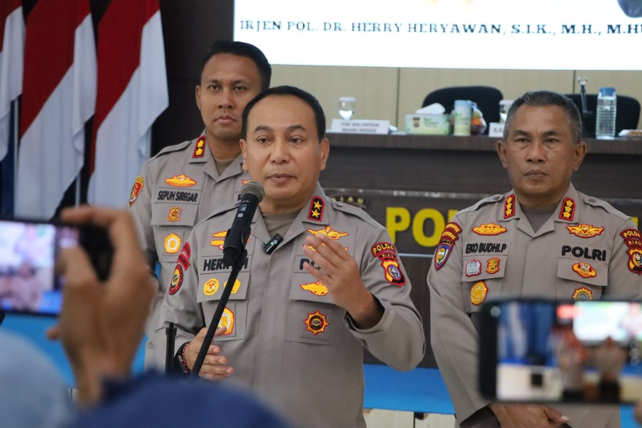 Hadapi Ketidakpastian Global, Kapolda Riau Instruksikan Jajaran Perkuat Sense of Crisis, Perangi Narkoba dan Mitigasi Karhutla