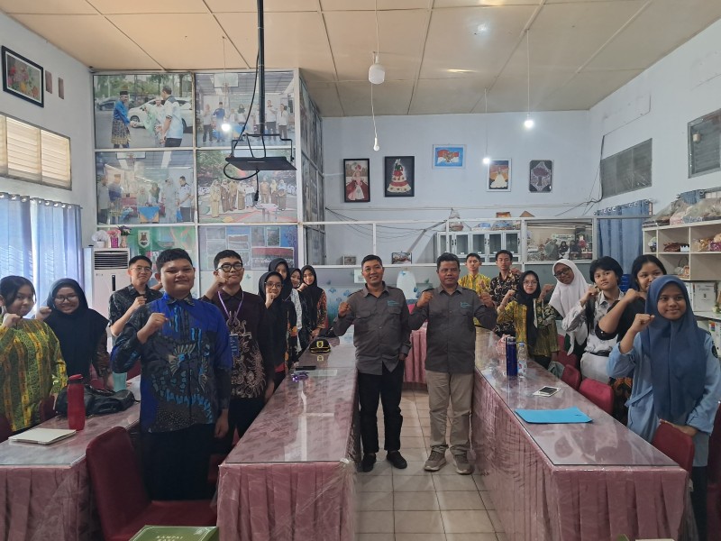 SPS Riau Kembali Motivasi Gen-Z Semangat Jadi Penulis Lewat Program Literasi 5M