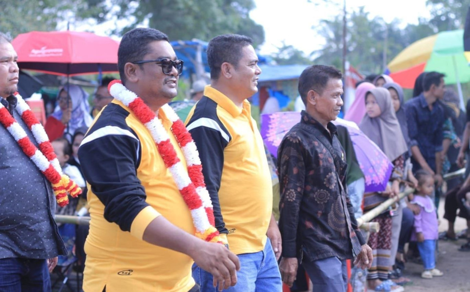 Penutupan open turnamen Bupati Cup Afrizal Sintong berjalan lancar dan sukses.