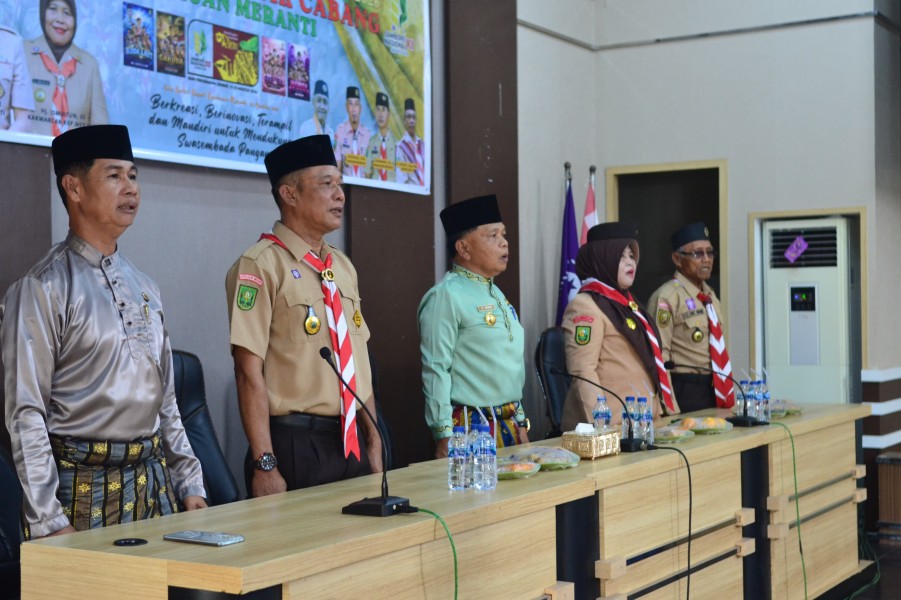 Bupati Asmar Lepas 77 Kontingen Pramuka Meranti Ikuti Jambore Nasional XII 2026 di Cibubur
