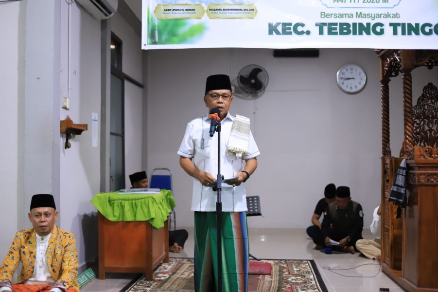 Safari Ramadhan di Masjid Darul Hikmah, Bupati Asmar Komit Bangun Fasilitas Masjid dan Santuni Dhuafa