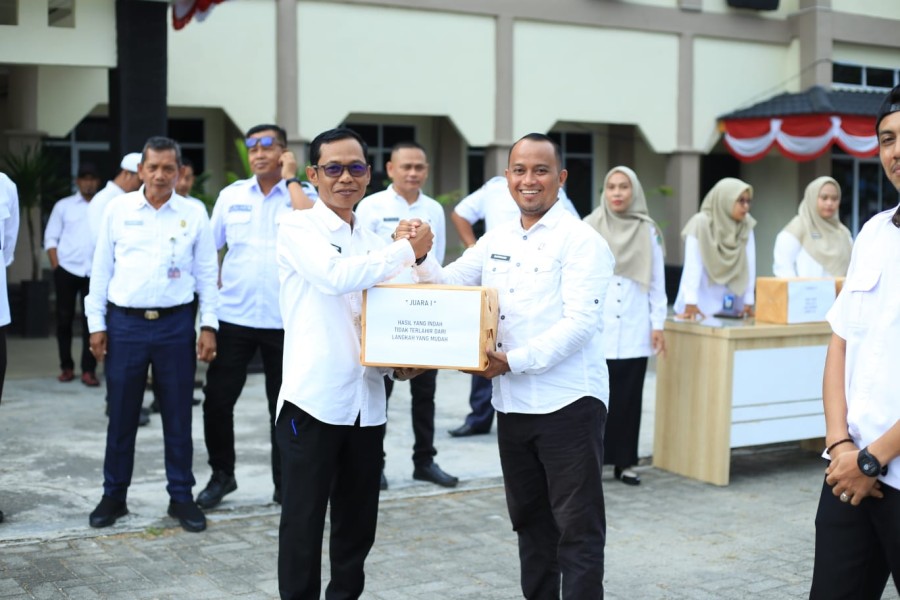 Satriadi, M.H., CPLA Raih Juara I Turnamen Domino di Sekretariat Daerah Kepulauan Meranti