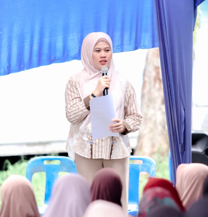 Anggota DPRD Dyan Desmanengsih Ajak Masyarakat Lebih Melek Perda Lewat Kuis Interaktif pada Sosialisasi Perda Koperasi Dan UMKM