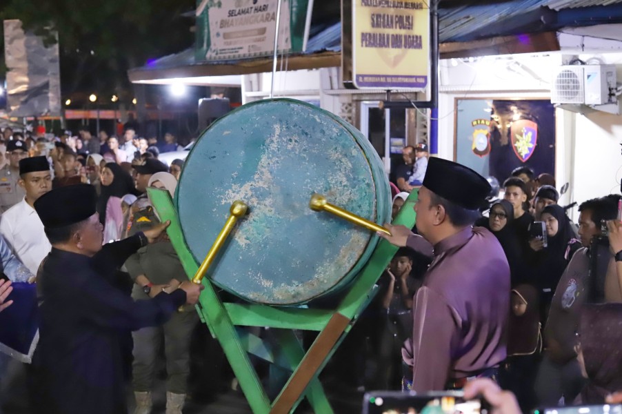 Bupati Asmar Lepas Pawai Takbir Idul Adha 1447 H di Meranti, Ribuan Warga Semarakkan Syiar Islam