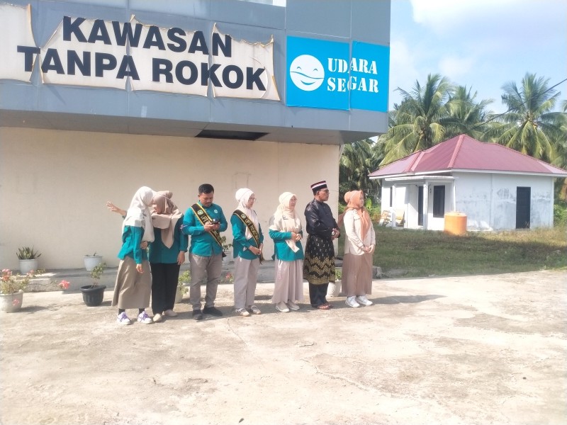 Terima Kunjungan Tim Polda Riau Dan Pemda Meranti Dokter Umum Puspa Berikan Pelayanan Baik Di UPT Puskesmas Kedabu Rapat