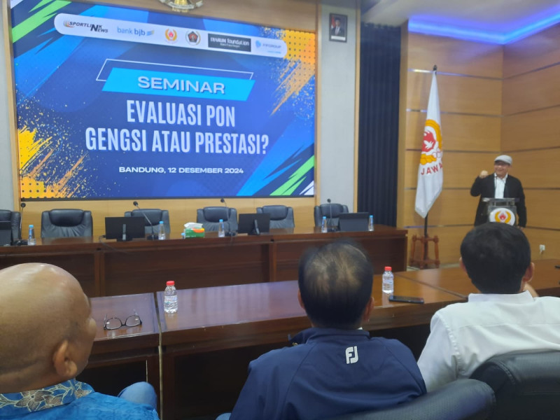 Ketum PWI Pusat Zulmansyah Sekedang Buka  Seminar PON: Gengsi atau Prestasi