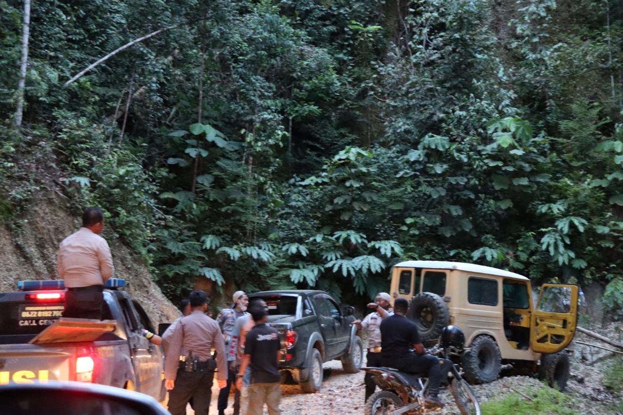 Kapolres Kampar Bersama Tim Lakukan Patroli Pembalakan Liar di Kawasan Hutan Rimbang Baling